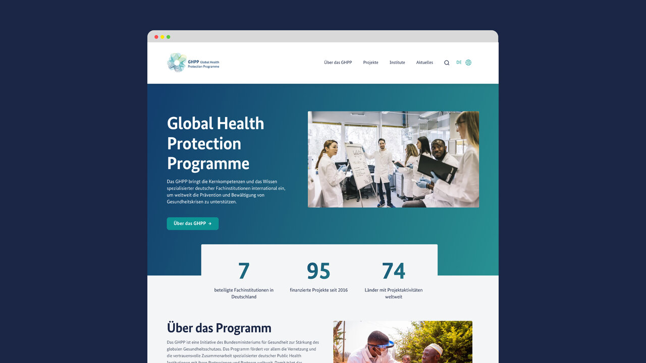 Website-Design f&uuml;r das Global Health Protection Programme mit blauer Navigationsleiste, Statistiken und einem Foto von Mitarbeitern in einem Labor oder B&uuml;ro.