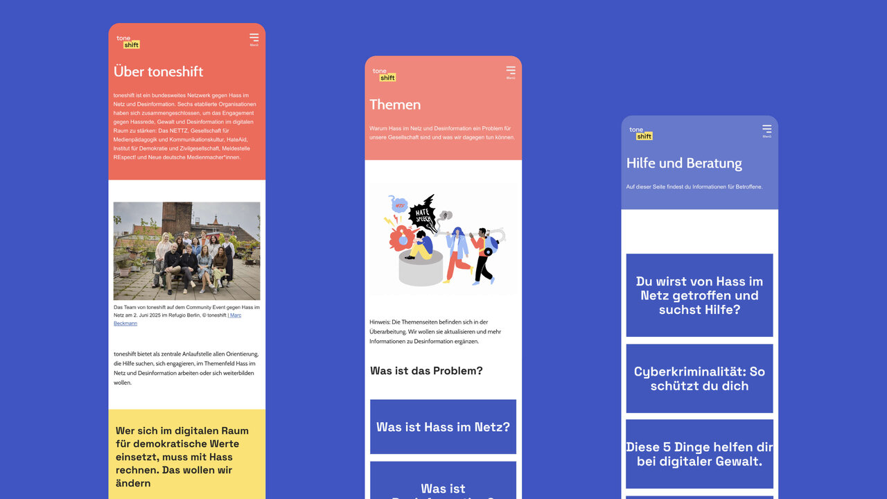 Drei Smartphone-Bildschirme mit responsivem Webdesign f&uuml;r eine Website gegen Hassrede im Netz. Gezeigt werden verschiedene Seiten in Blau-, Korall- und Gelbt&ouml;nen mit Illustrationen und Textelementen zum Thema Cybermobbing und Online-Hass.