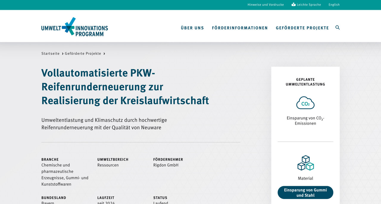 Webseite des Umwelt-Innovationsprogramms mit Informationen zu einem Projekt zur automatisierten PKW-Reifenrunderneuerung, gegliedert in verschiedene Abschnitte und mit grafischen Elementen zur Visualisierung.